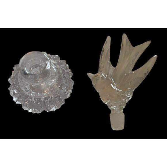 Vintage 1940s Imperial Glass Clear 7" Perfume Bottle & Large Bird Stopper - Picture 7 of 7